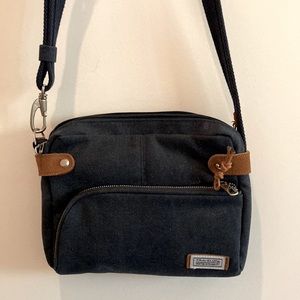 Travelon crossbody anti theft bag